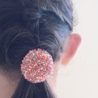 作品つぶつぶでまんまるなヘアゴム（青とピンク）No.21 | tefutefu no niwa-刺繍ビーズのブローチ