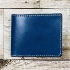 作品小銭入れが付いたシンプルな本革二つ折り財布　ブルー