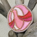 作品刺繍ブローチ　桜色の鳥