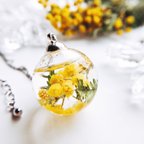 作品【特集掲載】春を告げるミモザのガラスドーム spring   ネックレス    