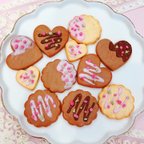 作品バレンタイン　デコレーションクッキー　チョコレート　いちご　ラブリー