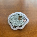 作品動物刺繍ブローチ★モクモク羊★