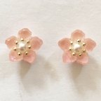 作品ピンクの華やかパールピアス