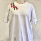 作品AMU st04手描きの花襟Tシャツ