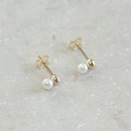 作品14Kgf・tiny((Goldball＆Pearl)スタッドピアス（重ね合わせ）