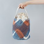 作品 スラッシュキルト 巾着 トートバッグ 丸底 【bucket tote bag】 キャロットオレンジ x ブルーシェル