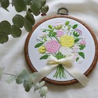 作品【一点物】花束刺繍の壁掛け/受注オーダー