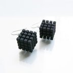 作品cube4-black・ピアス（イヤリング）3Dプリントアクセサリー