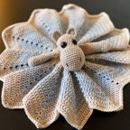作品デンマークのお兄さんが作る編み物赤ちゃんぬいぐるみ