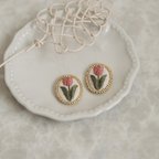 作品レトロチューリップ　刺繍イヤリング/ピアス