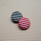 作品模様刺繍の包みボタン
