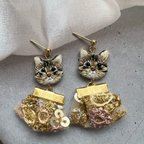 作品手刺繍のキジ猫＊ピアス/イヤリング(インド刺繍リボン)