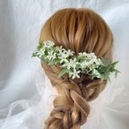 作品ローズ　小花　かすみ草　ヘッドドレス　ホワイト　ウエディング　ヘアアクセサリー　ブライダルアクセサリー　結婚式ヘアアクセサリー　造花　前撮り　フォトウエディング　お呼ばれ　ウエディングドレス 