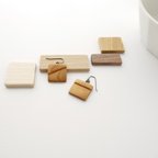 作品木製スクエアピアス〈イヤリング/ピアス〉