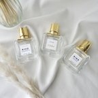 作品【名入れ＆選べるデザイン】ガラス製スプレーボトル　席札　アトマイザー　30ml（square gold）