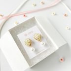 作品【母の日に花束を💐】ホワイトブーケのピアス／イヤリング