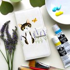 作品【iPhone・Android全機種対応】「猫と蝶とラベンダー “キジ白猫オッドアイ”」手帳型スマホケース
