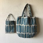 作品丸型トートバッグ(送料無料)ブルーと白の縦縞