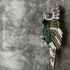 作品今なら即納❤️鳥さんのビーズ刺繍ブローチ❤️インコ オウム デリカビーズステッチ ラインストーン プレゼントギフト