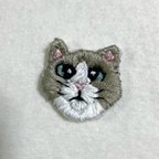 作品はちわれねこ No.3／ 刺繍ブローチ(小)