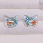 作品♡ 本物のお花×ねこ型×かすみ草 樹脂ピアス♡ イヤリング変更可能！