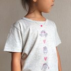 作品 女の子イラストの子ども用Tシャツ