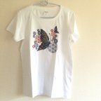 作品和柄蝶々Tシャツ