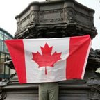 作品インテリアや創作素材にも！大きなカナダ国旗
