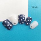 作品Navy blue & white dots