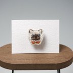 作品つけ襟猫ちゃんの手刺繍ブローチ・シャム猫×ブルー系アイ