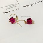 作品【再販】cube Pierce (fuchsia pink)