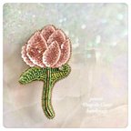 作品Lotus ハスの花　〜Coup de Coeur〜ビーズ刺繍ブローチ