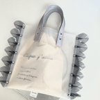 作品Mサイズ　PVC素材のフリルトートバッグ