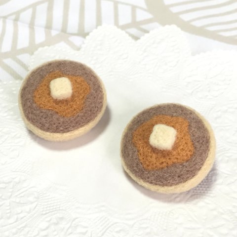 ホットケーキブローチ