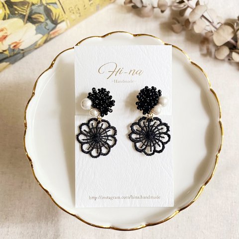 black flower lace ピアス/イヤリング