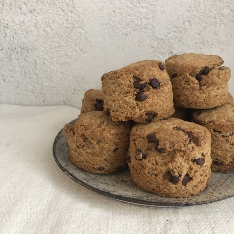 全粒粉チョコチップスコーン