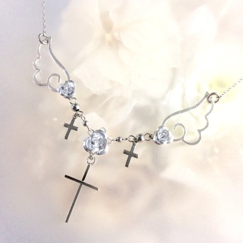 天使の十字架ネックレス