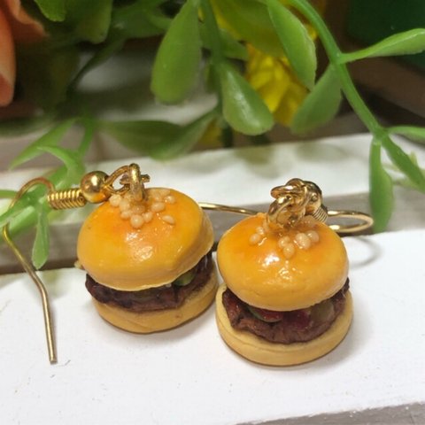 ハンバーガーのピアス/イヤリング