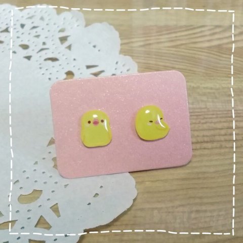 【☆送料無料☆】ミニピアス/イヤリング♥インコ