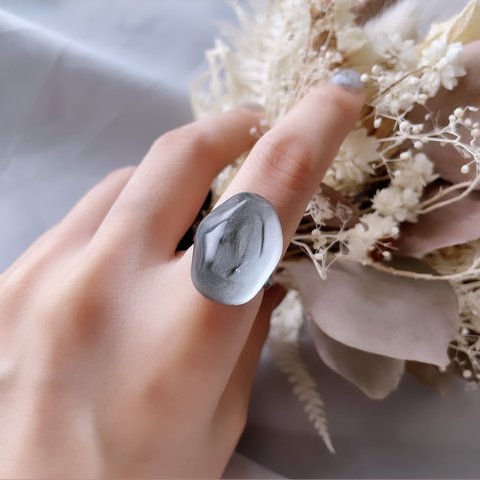 glass wave oval metallic silver ring