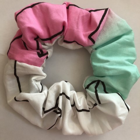 数量限定！！1個350円♡矢絣グラデーション柄のシュシュ♡