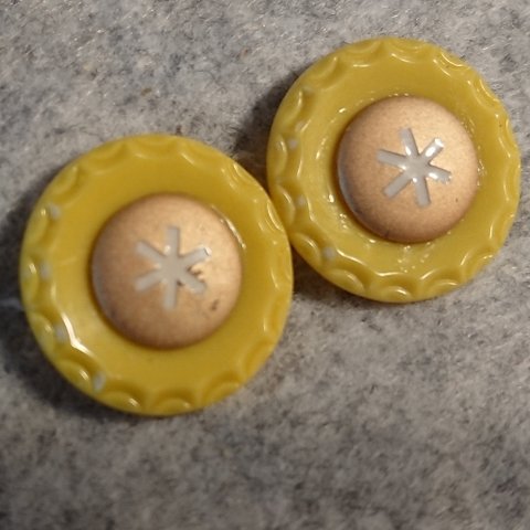 【黄色×金スター】フランスアンティークボタンイヤリング