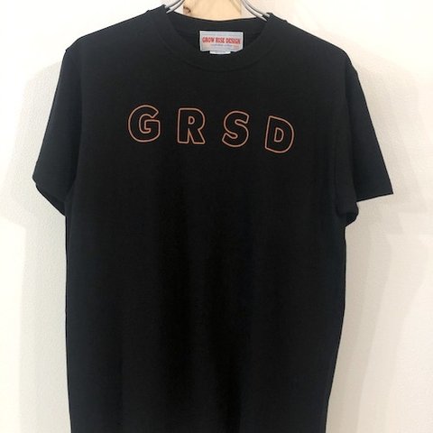 GROW RISE DESIGN　ロゴTシャツ（ブラック）