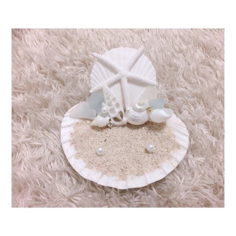 beach ring pillow 。