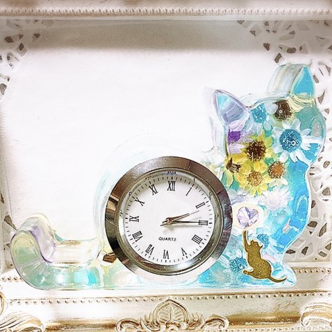 現品限り♡向日葵🌻とお花畑な海-猫置き時計