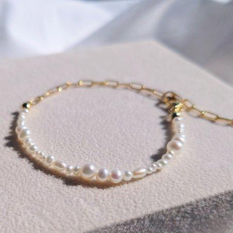 tiny pearl chain bracelet