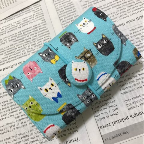 訳あり ねこ並べ柄の♡18ポケットハニカムカードケース