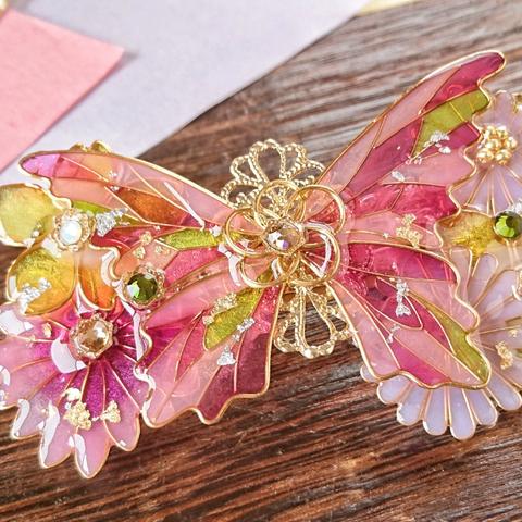 忘れ花とステンドグラスの蝶バレッタ（hair ornaments of Stained glass butterfly＆Forgotten flowers ）