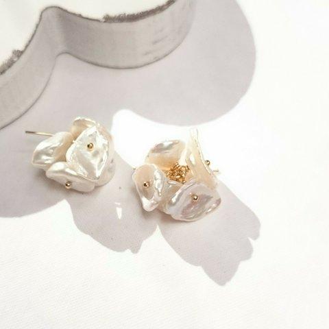 14kgf*petal Freshwater pearls pierced earring / earring 