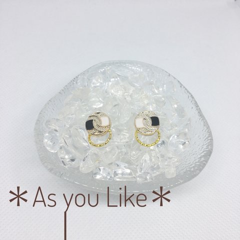 レトロボタンピアス/イヤリング